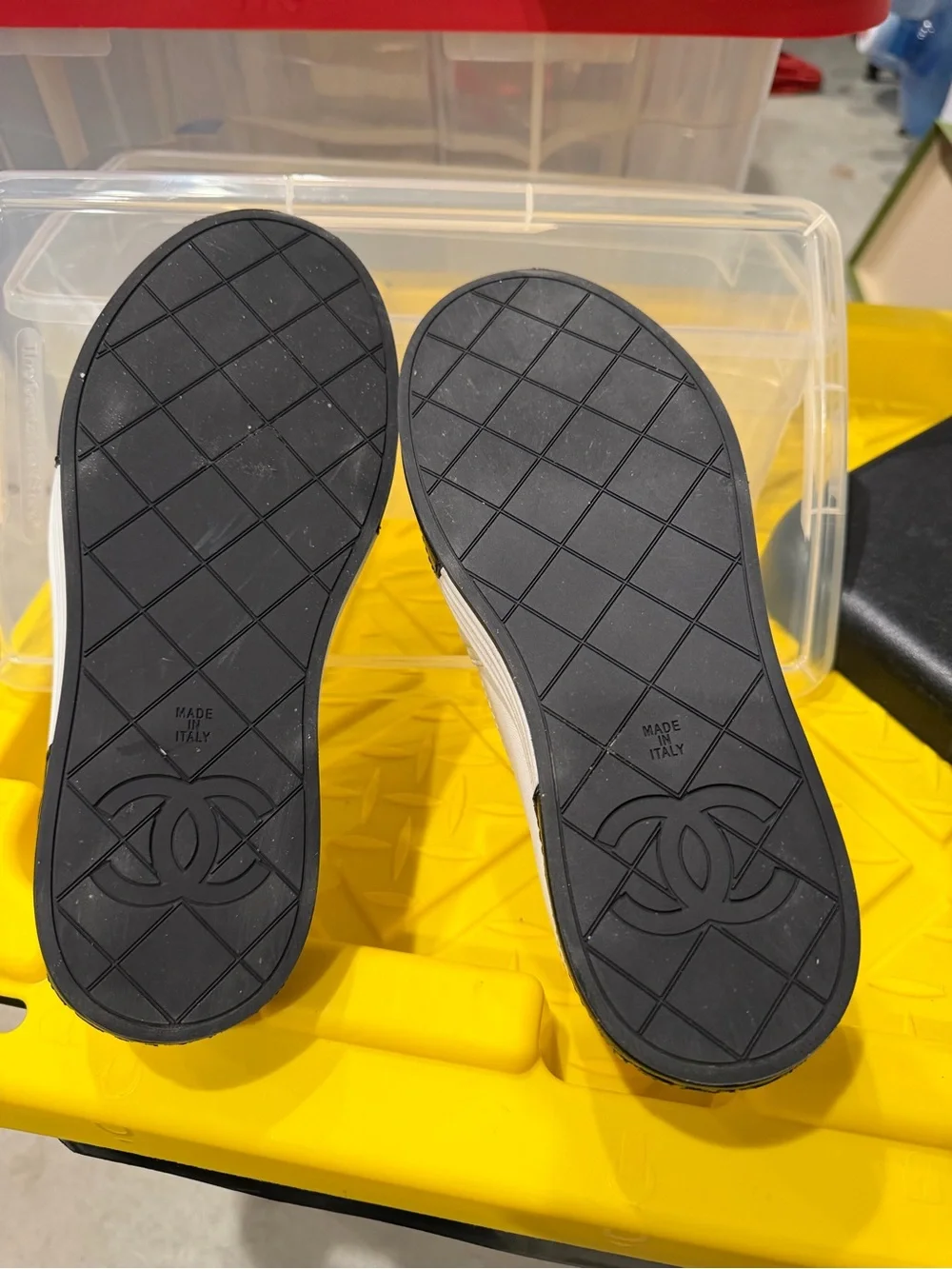 CHANEL White Quilted Leather Slip-Ons with Black Cap Toe and Gold CC - Picture 2 of 2